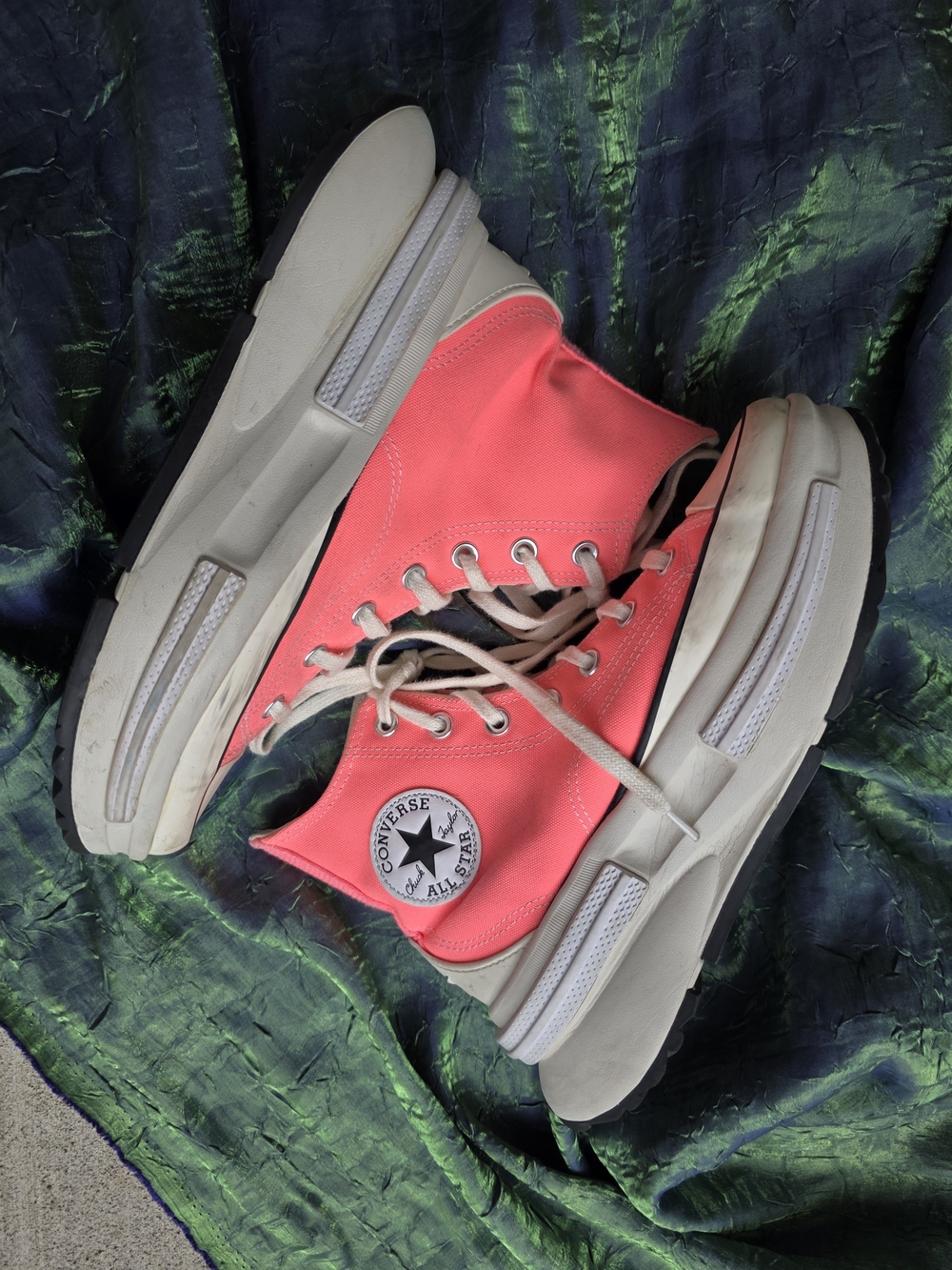 Converse Platform High Tops 7.5